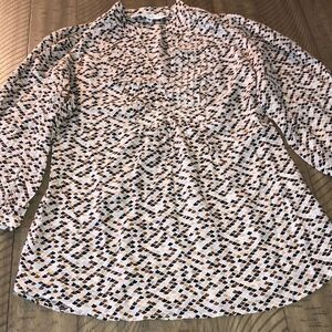 Trina Turk Made in USA 🇺🇸 Silk & Cotton Blouse Oyster Shell 🐚 Pastel Print.